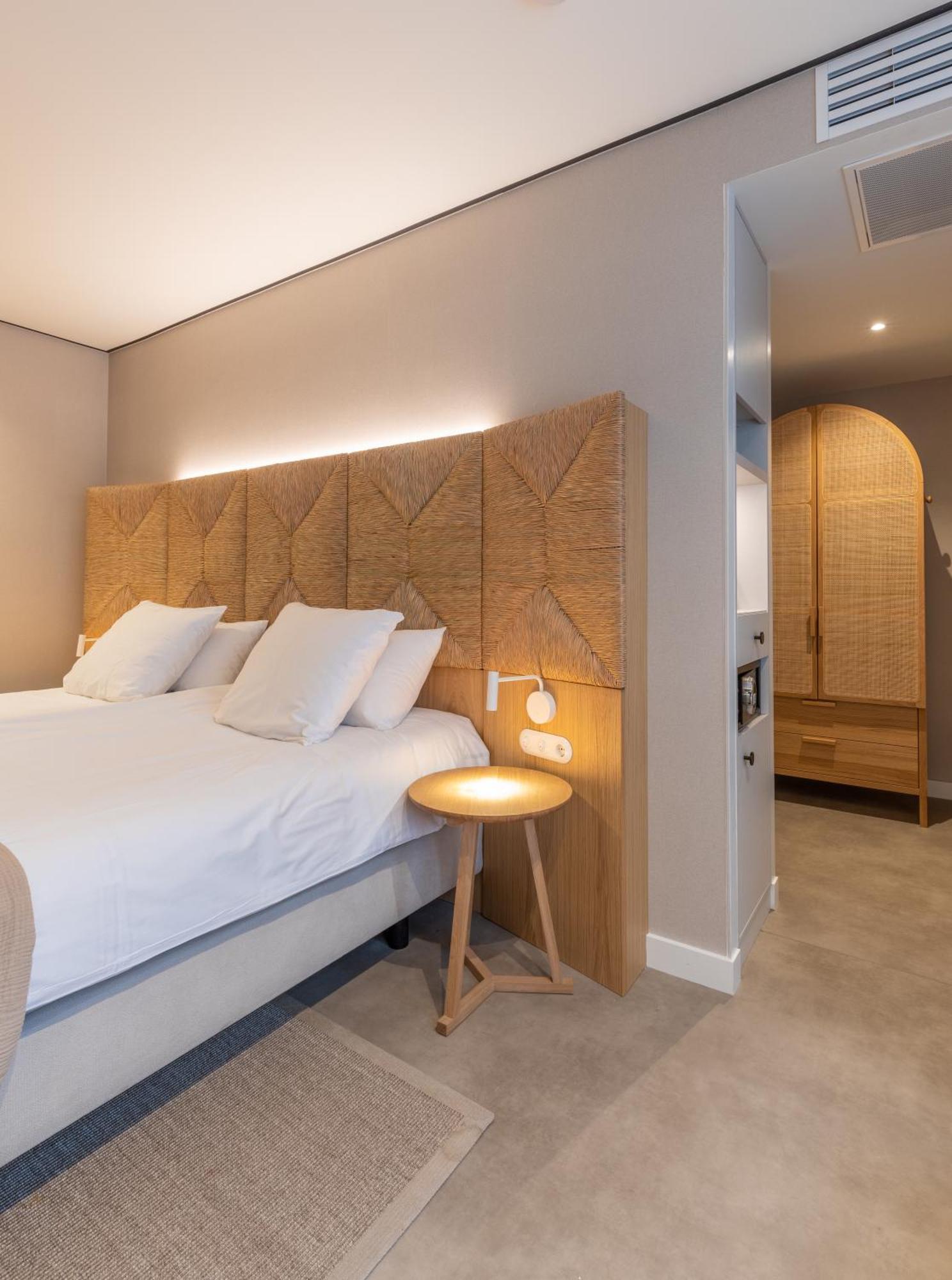 Hotel Strandhotel Duinheuvel 3*